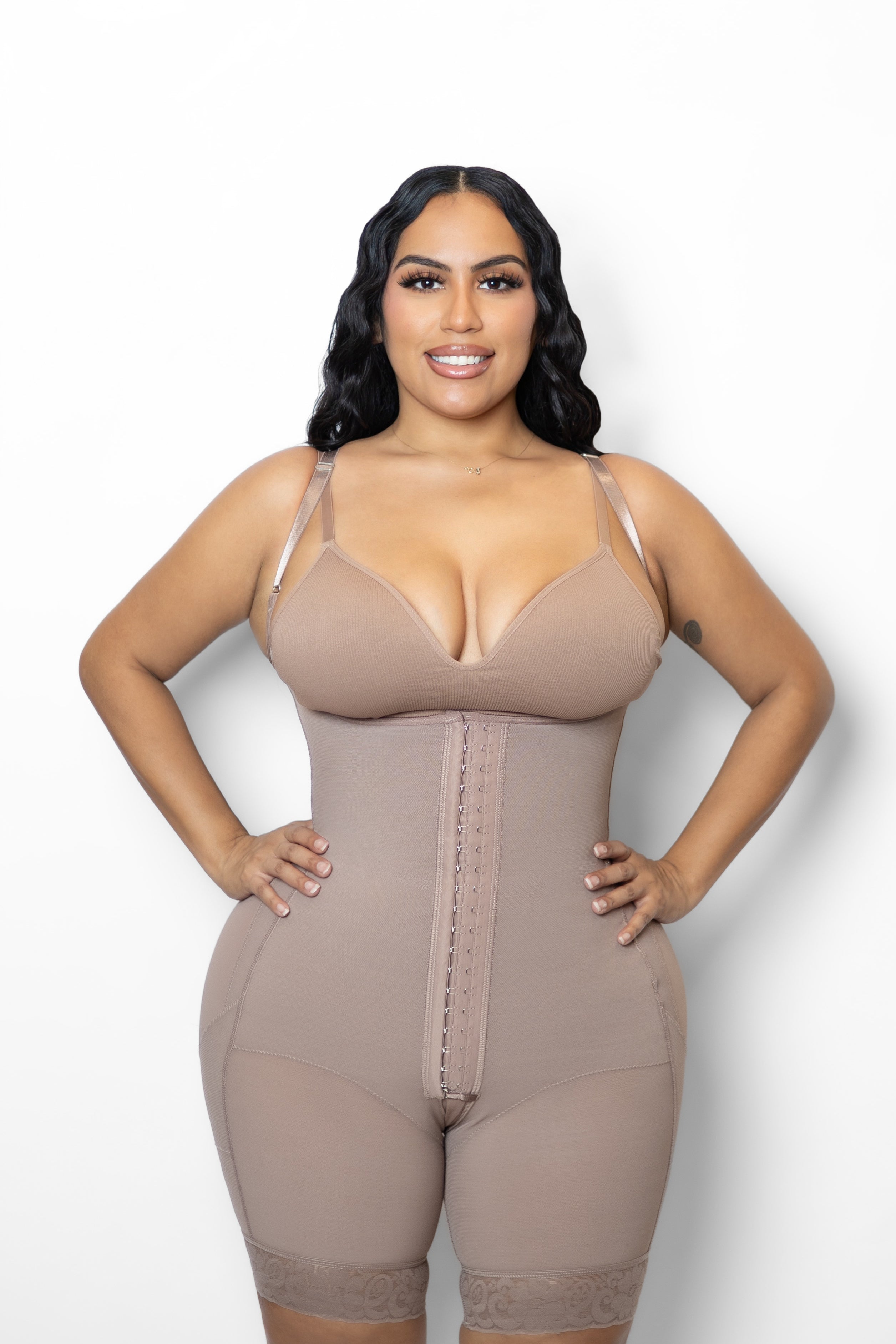 Hourglass Sculpt BBL Faja with full back coverage and zero butt compression – perfect for curvy or post-BBL bodies